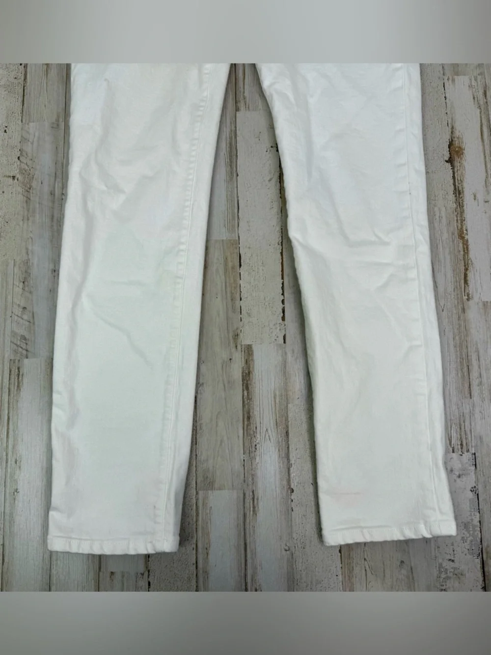 Gap Girlfriend Mid Rise Jean 27| 4T White Jeans - Picture 3 of 12